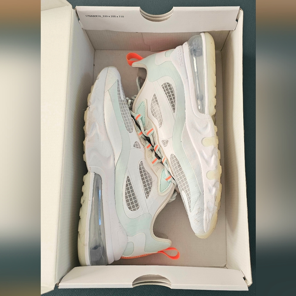 Women's Nike Air Max 270 React SE size 7.5